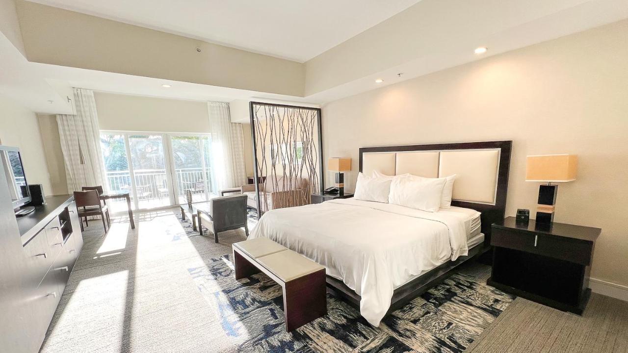 Modern Private Studio - King Bed, Jacuzzi, Balcony And Pool Aparthotel Miami Exterior photo