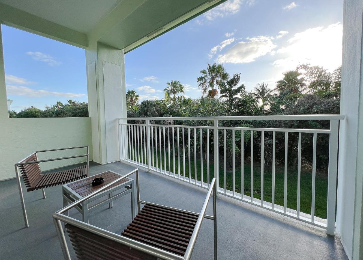 Modern Private Studio - King Bed, Jacuzzi, Balcony And Pool Aparthotel Miami Exterior photo