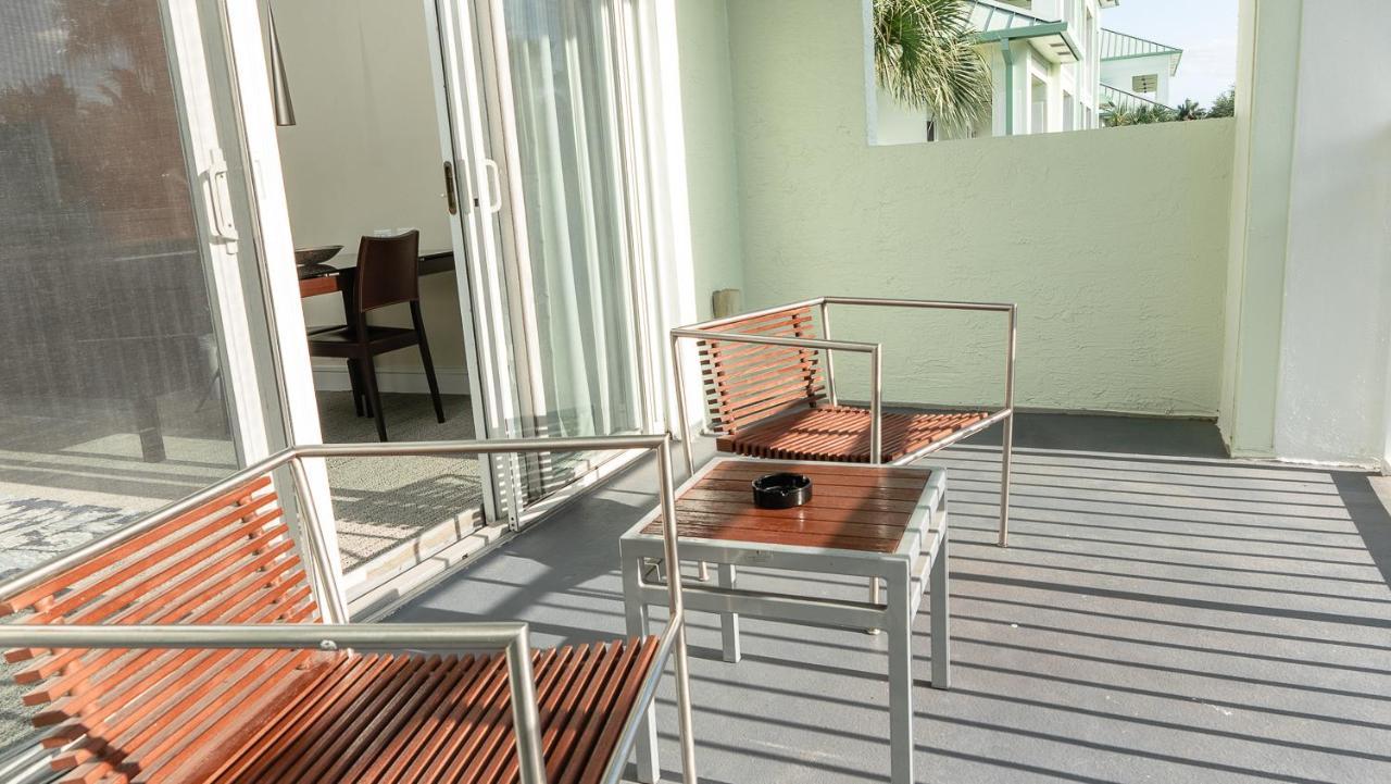Modern Private Studio - King Bed, Jacuzzi, Balcony And Pool Aparthotel Miami Exterior photo