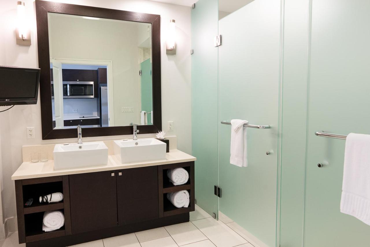 Modern Private Studio - King Bed, Jacuzzi, Balcony And Pool Aparthotel Miami Exterior photo